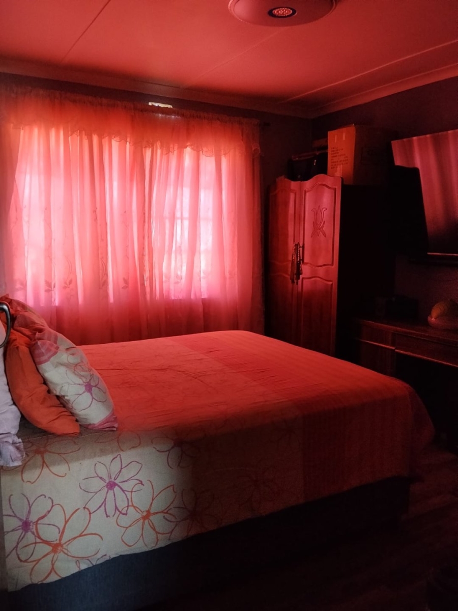  Bedroom Property for Sale in Beacon Valley Western Cape